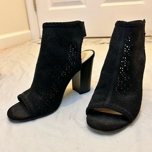 Lauren Conrad chunky heels!